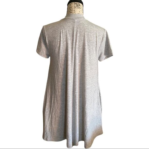Zenana Premium Gray Tunic Long Top Size Medium NWOT - Picture 2 of 2
